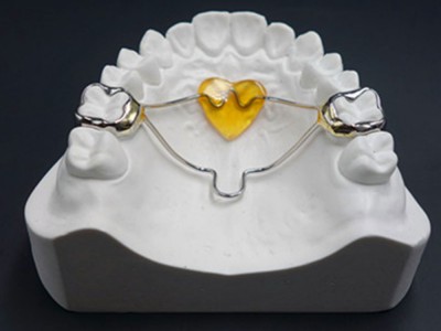 深圳隐形牙套生产商矫正器定制 3D打印牙齿模型
