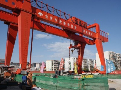 北京龙门吊回收旧天车回收价格图1