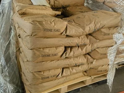 索尔维邻苯二酚优势出售25kg/袋包装